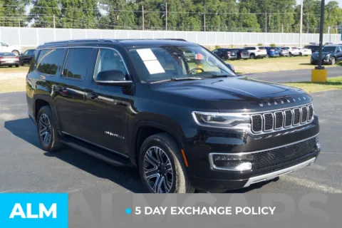 More photos of 2023 Jeep Wagoneer L Series II at ALM Hyundai Lumberton, NC
