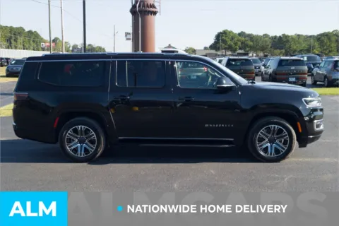 More photos of 2023 Jeep Wagoneer L Series II at ALM Hyundai Lumberton, NC