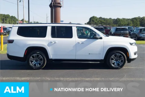 More photos of 2023 Jeep Wagoneer L Series II at ALM Hyundai Lumberton, NC