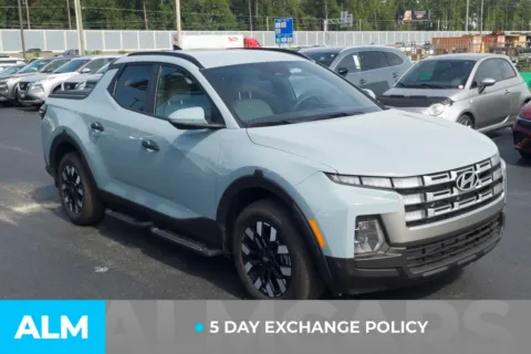 More photos of 2025 Hyundai Santa Cruz SEL at ALM Hyundai Lumberton, NC