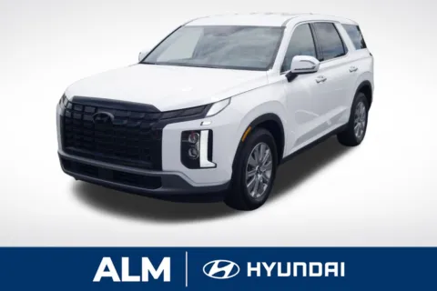 White 2025 Hyundai Palisade SE for sale in Lumberton, NC