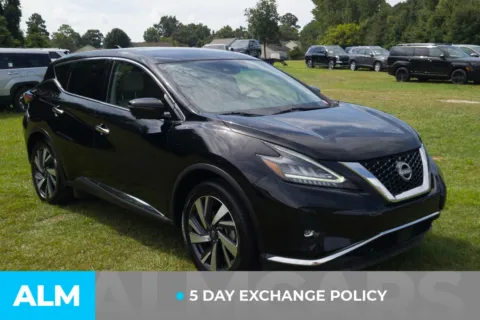 More photos of 2023 Nissan Murano SL at ALM Hyundai Lumberton, NC