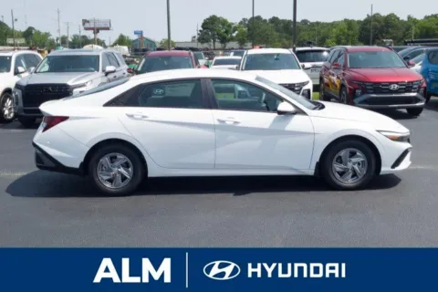 More photos of 2025 Hyundai Elantra SE at ALM Hyundai Lumberton, NC