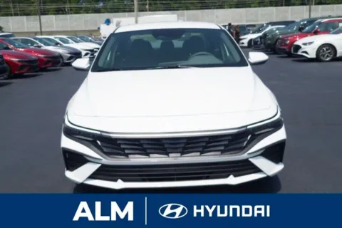 Photos of 2025 Hyundai Elantra SE for sale in Lumberton, NC at ALM Hyundai Lumberton