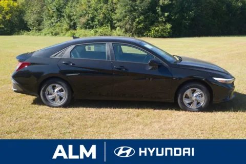 More photos of 2025 Hyundai Elantra SE at ALM Hyundai Lumberton, NC