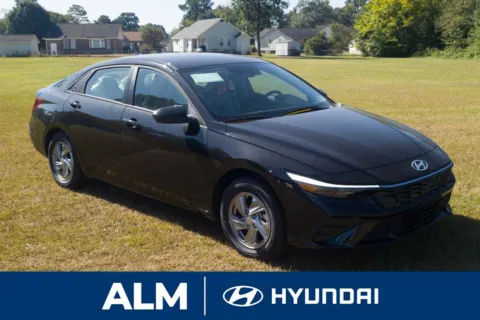 Another view of 2025 Hyundai Elantra SE for sale in Lumberton, NC at ALM Hyundai Lumberton