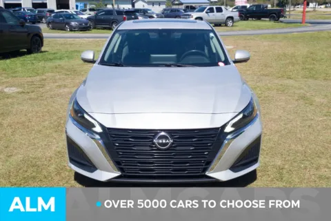 Another view of 2023 Nissan Altima 2.5 SL for sale in Lumberton, NC at ALM Hyundai Lumberton