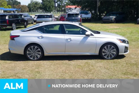 More photos of 2023 Nissan Altima 2.5 SL at ALM Hyundai Lumberton, NC