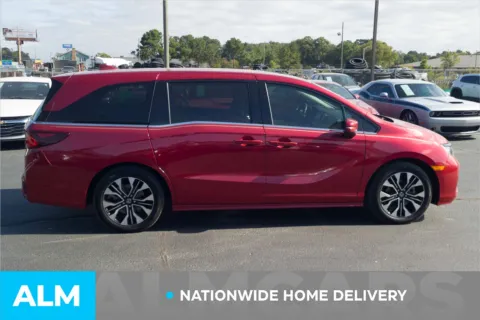 More photos of 2025 Honda Odyssey Elite at ALM Hyundai Lumberton, NC