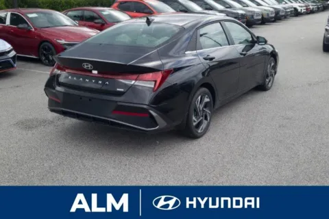 More photos of 2025 Hyundai Elantra Hybrid Limited at ALM Hyundai Lumberton, NC