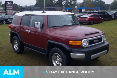 More photos of 2010 Toyota FJ Cruiser at ALM Hyundai Lumberton, NC