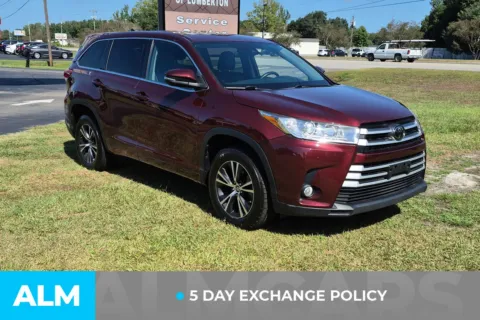 More photos of 2017 Toyota Highlander LE Plus at ALM Hyundai Lumberton, NC