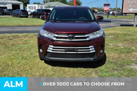 Another view of 2017 Toyota Highlander LE Plus for sale in Lumberton, NC at ALM Hyundai Lumberton
