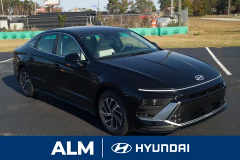 Another view of 2026 Hyundai Sonata Hybrid Blue for sale in Lumberton, NC at ALM Hyundai Lumberton