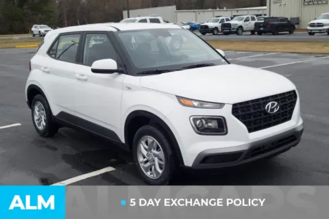 More photos of 2025 Hyundai Venue SE at ALM Hyundai Lumberton, NC