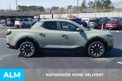 More photos of 2025 Hyundai Santa Cruz SE at ALM Hyundai Lumberton, NC