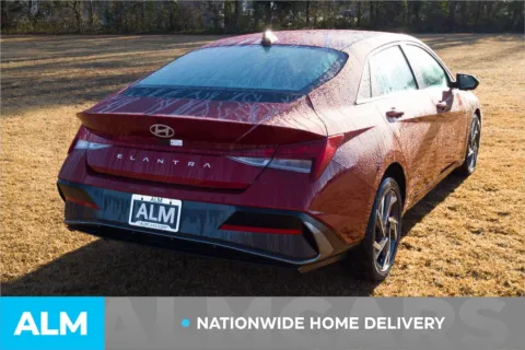 More photos of 2025 Hyundai Elantra SEL Convenience at ALM Hyundai Lumberton, NC