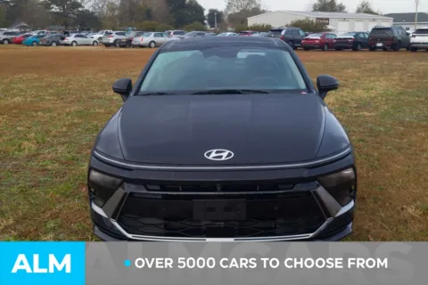 Another view of 2024 Hyundai Sonata Hybrid Limited for sale in Lumberton, NC at ALM Hyundai Lumberton