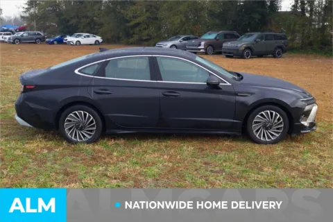 More photos of 2024 Hyundai Sonata Hybrid Limited at ALM Hyundai Lumberton, NC
