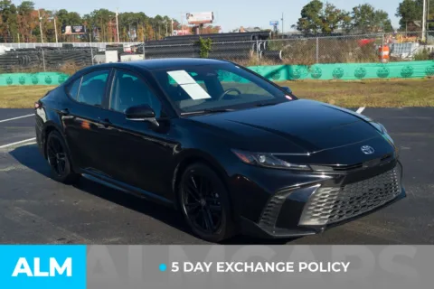 More photos of 2025 Toyota Camry SE at ALM Hyundai Lumberton, NC