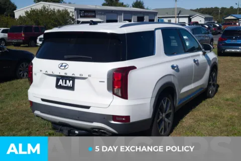 More photos of 2022 Hyundai Palisade SEL at ALM Hyundai Lumberton, NC