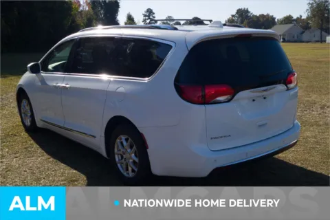 More photos of 2020 Chrysler Pacifica Touring L at ALM Hyundai Lumberton, NC