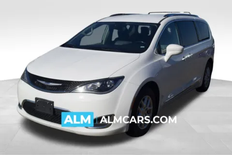 White 2020 Chrysler Pacifica Touring L for sale in Lumberton, NC