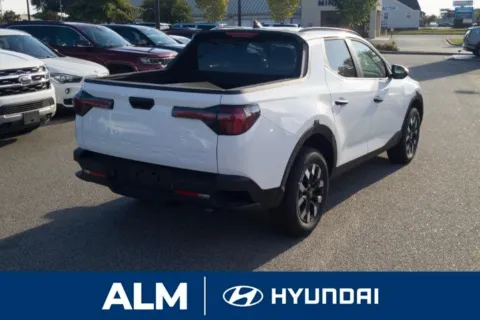 More photos of 2026 Hyundai Santa Cruz SEL at ALM Hyundai Lumberton, NC