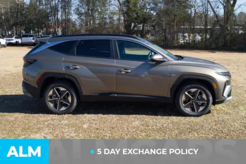 More photos of 2025 Hyundai Tucson Hybrid SEL Convenience at ALM Hyundai Lumberton, NC