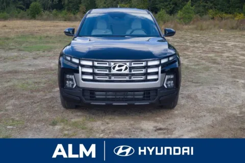 Photos of 2026 Hyundai Santa Cruz SE for sale in Lumberton, NC at ALM Hyundai Lumberton