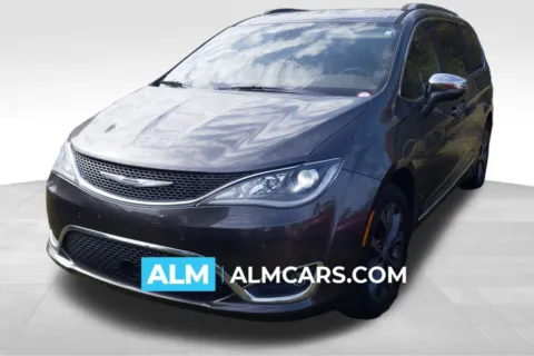 Gray 2017 Chrysler Pacifica Limited for sale in Lumberton, NC
