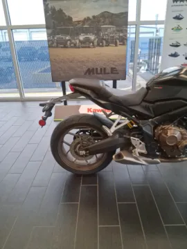 More photos of 2021 Honda CB650R ABS at Tipton Motorsports, TX