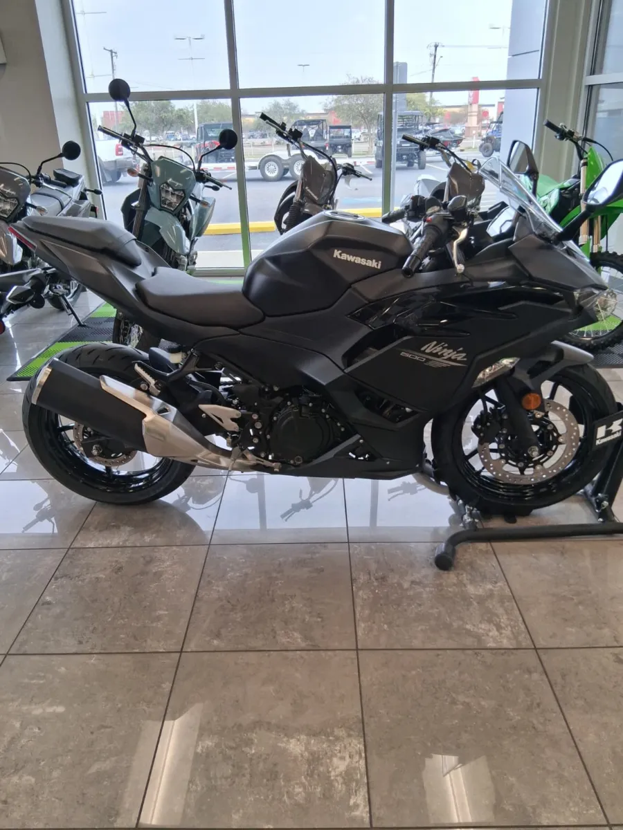 2026 Kawasaki Ninja 500 ABS