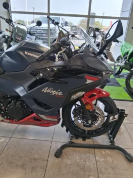 More photos of 2026 Kawasaki Ninja 500 ABS at Tipton Motorsports, TX