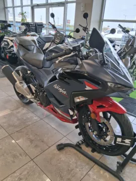 Photos of 2026 Kawasaki Ninja 500 ABS for sale in Brownsville, TX at Tipton Motorsports