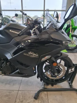 More photos of 2026 Kawasaki Ninja 500 at Tipton Motorsports, TX