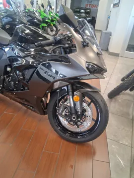 Photos of 2026 Kawasaki Ninja ZX-6R Base for sale in Brownsville, TX at Tipton Motorsports