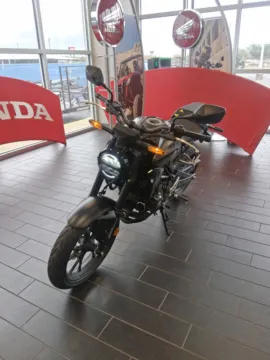 More photos of 2025 Honda CB300R ABS at Tipton Motorsports, TX