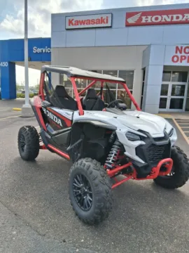 Photos of 2024 Honda Talon 1000R FOX Live Valve for sale in Brownsville, TX at Tipton Motorsports