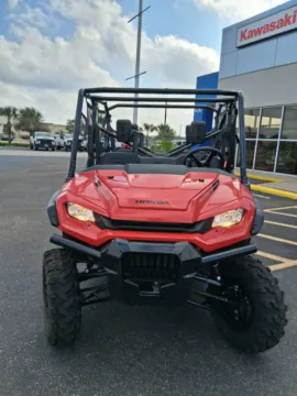 More photos of 2025 Honda Pioneer 1000-6 Crew Deluxe at Tipton Motorsports, TX
