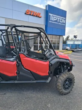 More photos of 2025 Honda Pioneer 1000-6 Crew Deluxe at Tipton Motorsports, TX