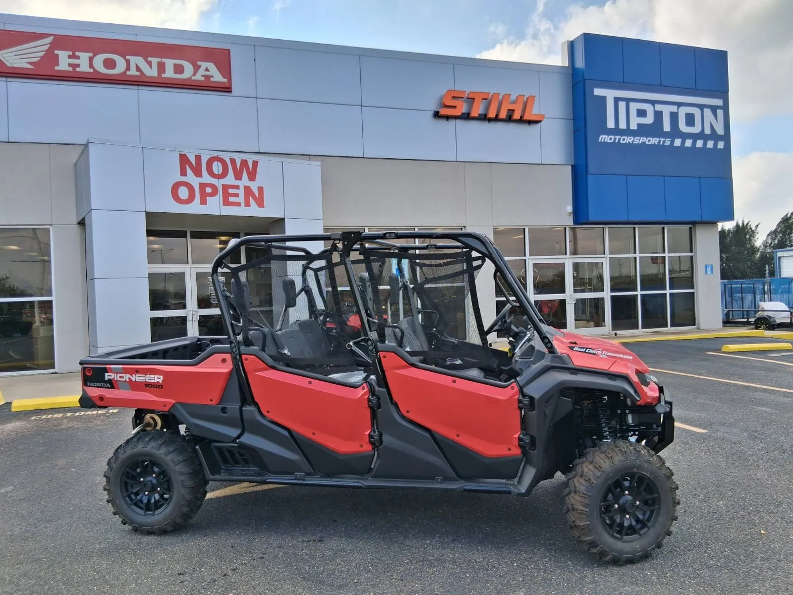 Silver 2025 HONDA Pioneer 1000-6 Crew Deluxe for sale in Brownsville, TX