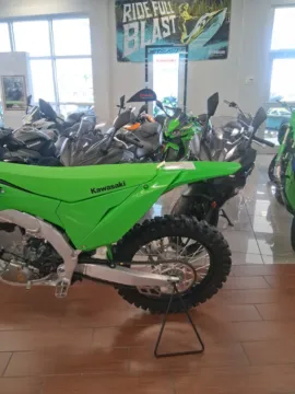 More photos of 2026 Kawasaki KX 250 at Tipton Motorsports, TX