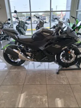 Photos of 2026 Kawasaki Ninja 500 ABS for sale in Brownsville, TX at Tipton Motorsports