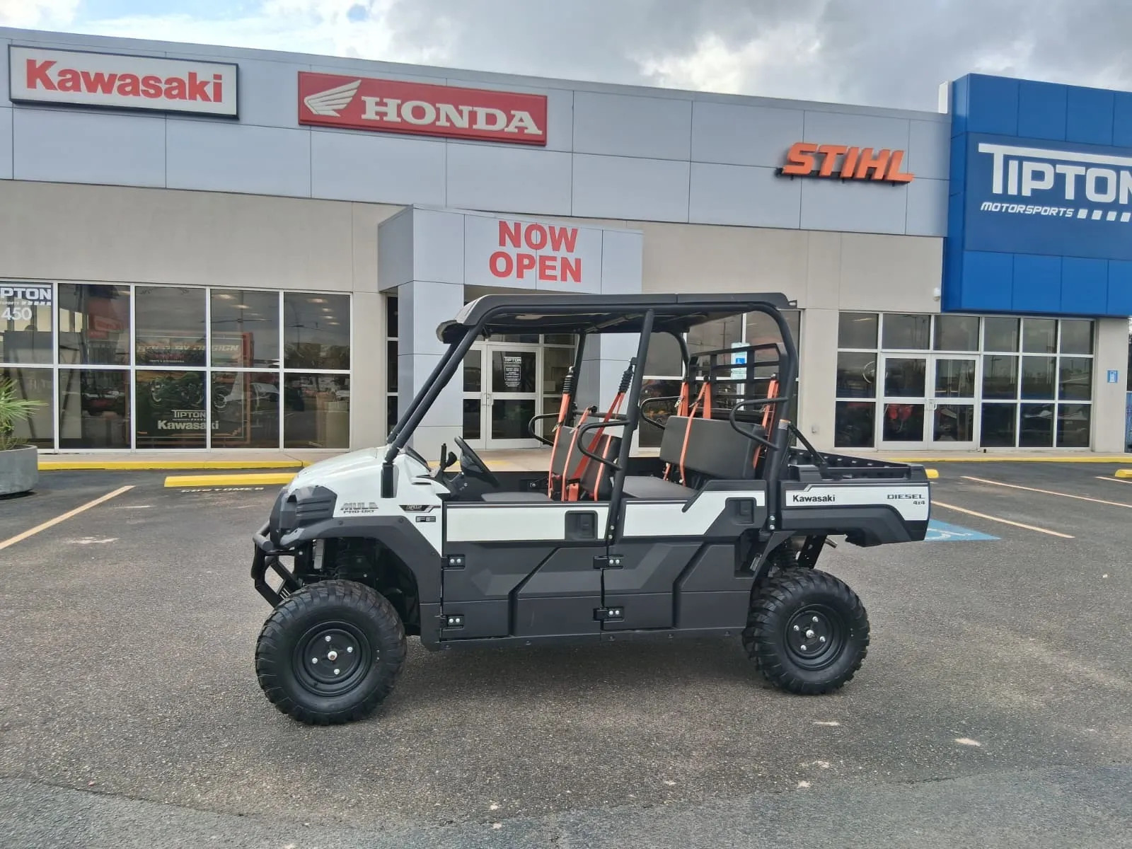White 2025 Kawasaki Mule PRO-DXT FE EPS for sale in Brownsville, TX
