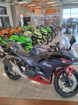 More photos of 2026 Kawasaki NINJA 500 SE ABS at Tipton Motorsports, TX