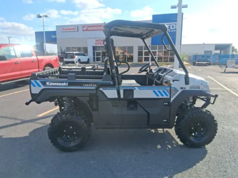 Photos of 2026 Kawasaki Mule PRO-FXR 1000 Base for sale in Brownsville, TX at Tipton Motorsports