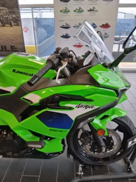 Photos of 2026 Kawasaki Ninja 500 SE ABS for sale in Brownsville, TX at Tipton Motorsports
