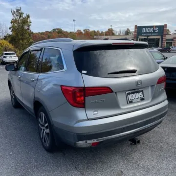 More photos of 2017 Honda Pilot Elite at 101 Motors, NJ