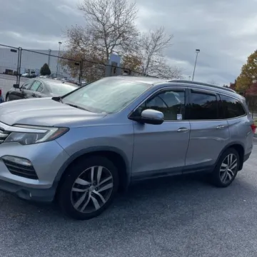 Another view of 2017 Honda Pilot Elite for sale in Carlstadt, NJ at 101 Motors